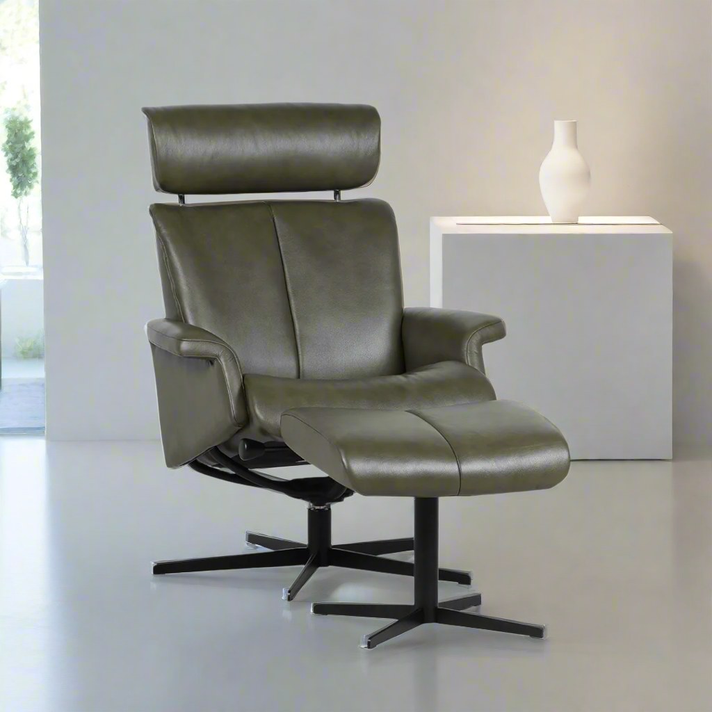 MATISSE Full Leather Pedestal Chair